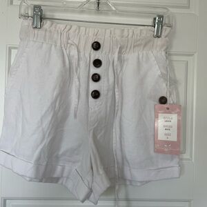 NWT White banded (elastic) drawstring linen shorts.